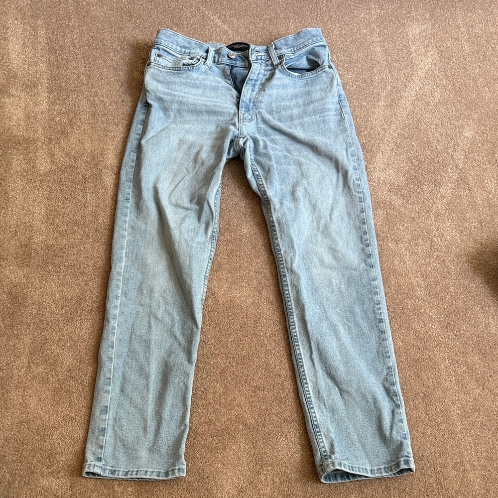 Abercrombie & Fitch Men's Light Wash Straight Jeans